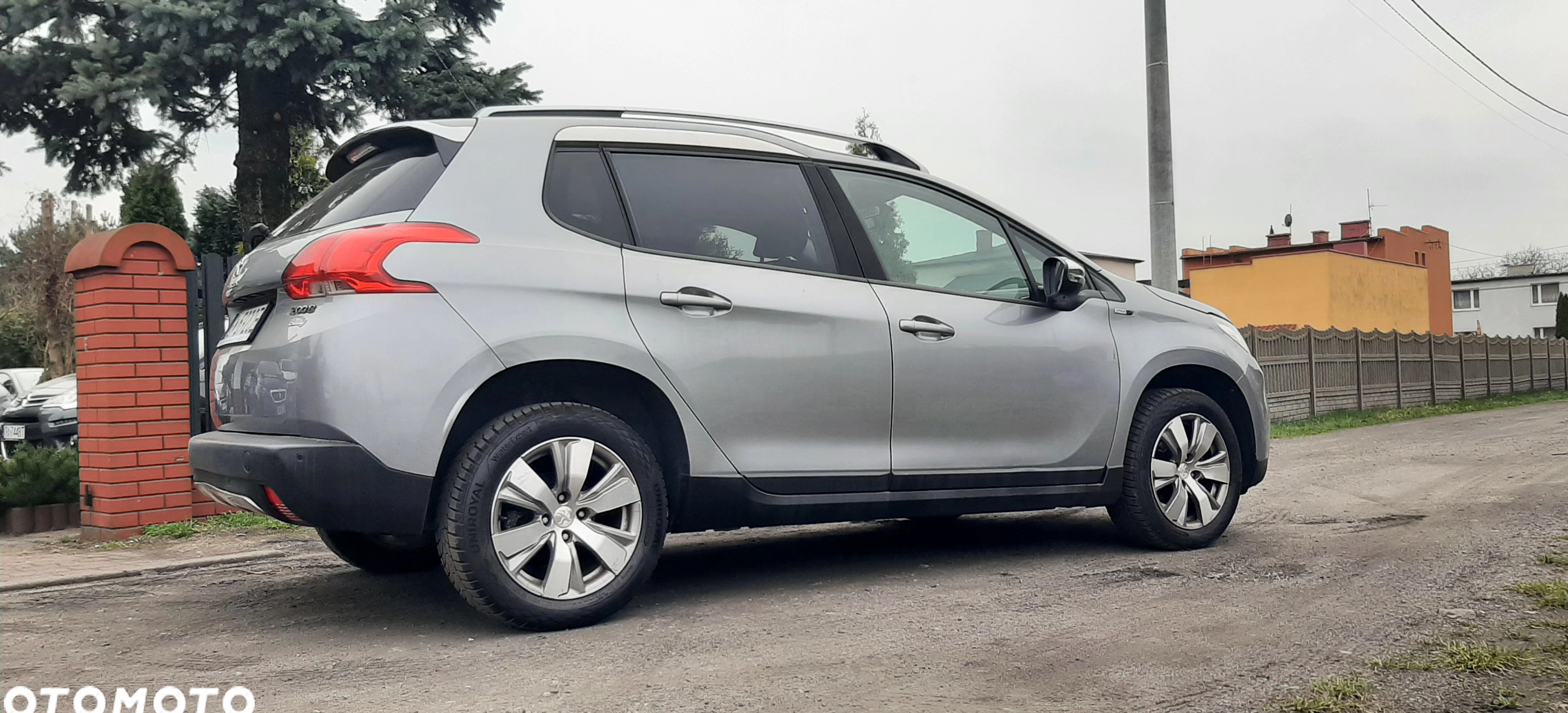 Peugeot 2008 cena 33999 przebieg: 193000, rok produkcji 2015 z Wyśmierzyce małe 301